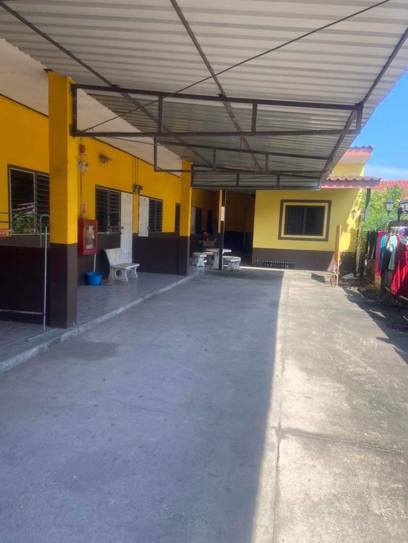 ขายบ้านเดี่ยว 2 ชั้น และ หอพัก 9 ห้อง องครักษ์ จ.นครนายก