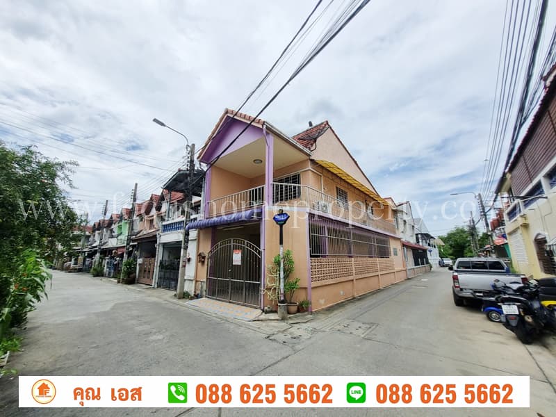 ทาวน์เฮ้าส์ หลังมุม ซอยนนทบุรี20 แยก3 ถนนสนามบินน้ำ