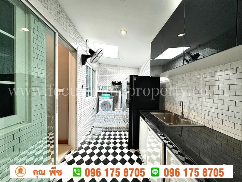 ทาวน์โฮม หมู่บ้านโกลเด้นทาวน์3 ลาดพร้าว-เกษตรนวมินทร์