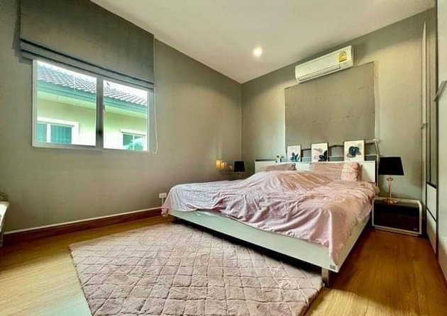 บ้านเดี่ยว 2 ชั้น หมู่บ้านภัสสร เพรสทีจ พัฒนาการ 38  ทำเลทอง เข้าออกได้ 3 เส้นทาง     