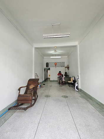 ขายอาคารพาณิชย์ 4 ชั้น 3 ห้องนอน รีโนเวทพร้อมอยู่ ซ.มหาวงศ์เหนือ  ห่าง mrt พระราม9 เพียง 1 ป้ายรถเมล์ 