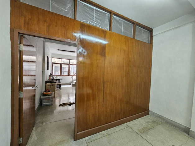 ขายอาคารพาณิชย์ 4 ชั้น 3 ห้องนอน รีโนเวทพร้อมอยู่ ซ.มหาวงศ์เหนือ  ห่าง mrt พระราม9 เพียง 1 ป้ายรถเมล์ 