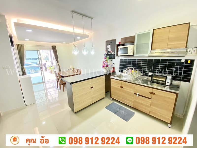 ขาย ทาวน์โฮม หมู่บ้าน อารียา เดอะคัลเลอร์ส พรีเมี่ยม วงแหวน-ราชพฤกษ์
