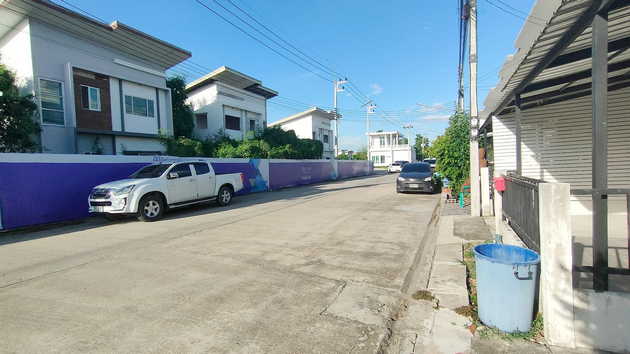 ขายด่วนทาวน์เฮ้าส์2ชั้น หลังริม หมู่บ้าน ลลิล ทาวน์ ไลโอ & แลนซีโอ คริป อ.ลำลูกกา จ.ปทุมธานี