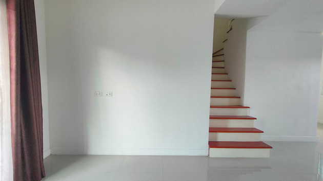 ขายด่วนทาวน์เฮ้าส์2ชั้น หลังริม หมู่บ้าน ลลิล ทาวน์ ไลโอ & แลนซีโอ คริป อ.ลำลูกกา จ.ปทุมธานี