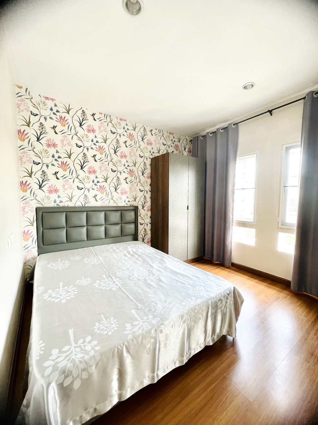 ให้เช่า ทาวน์เฮาส์ บ้านกลางเมือง ศรีนคริทร์ เออร์บาเนียน ศรีนครินทร์46/1 ทำเลดี ใกล้ย่านการค้า
