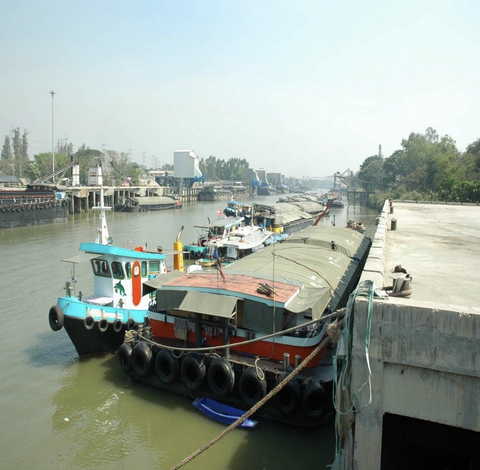 ให้เช่า โกดังสินค้าขนาดใหญ่  อ.นครหลวง จ.พระนครศรีอยุธยา 