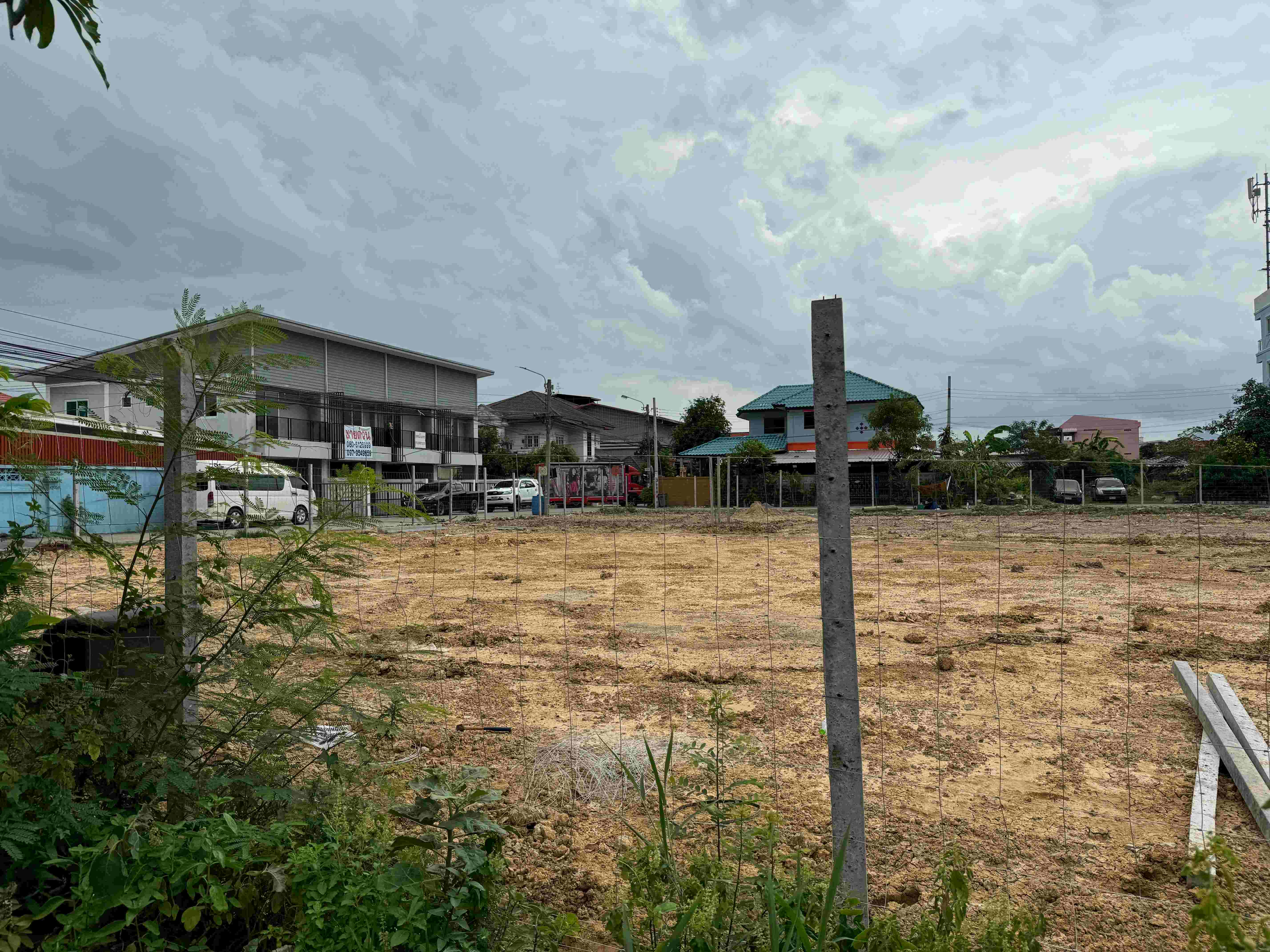 ขายที่ดิน ทำเลทอง ถนนหทัยราษฎร์ ซอย 3 แยก 3 เขตมีนบุรี กรุงเทพมหานคร (เจ้าของขายเอง)