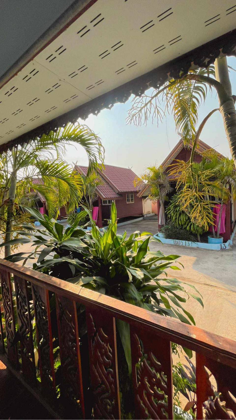 ขายรีสอร์ทด่วน ปันรัก เรือนไม้ 14 หลัง จังหวัดร้อยเอ็ด (เจ้าของขายเอง)