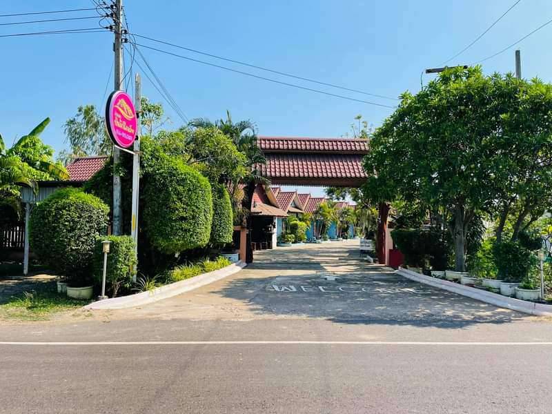 ขายรีสอร์ทด่วน ปันรัก เรือนไม้ 14 หลัง จังหวัดร้อยเอ็ด (เจ้าของขายเอง)