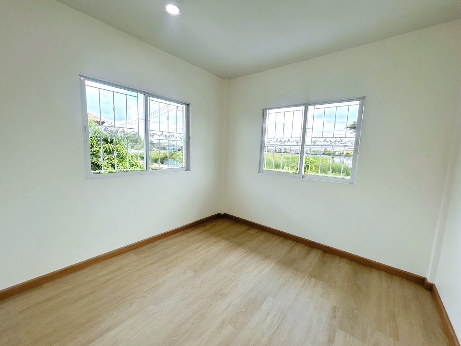 ขายบ้านเดี่ยว 2 ชั้น ทำเลดี หมู่บ้านบางกอกการ์เด้นท์ ถ.กาญจนาภิเษก - บางกรวย จังหวัดนนทบุรี