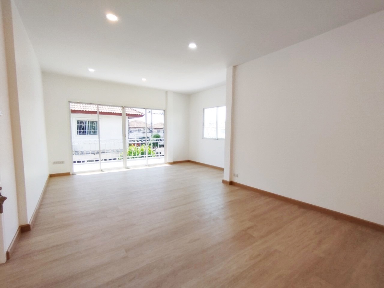 ขายบ้านเดี่ยว 2 ชั้น ทำเลดี หมู่บ้านบางกอกการ์เด้นท์ ถ.กาญจนาภิเษก - บางกรวย จังหวัดนนทบุรี