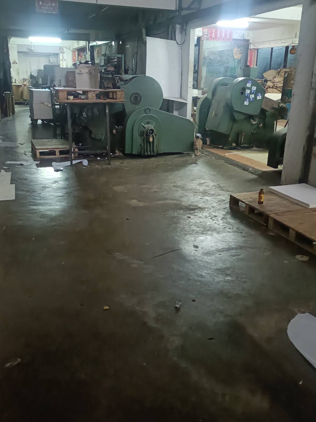 ขายอาคารพานิชย์ 3คูหา ทำเลดีใกล้รถไฟฟ้า ซอยวัดจันทร์ประดิษฐาราม เพชรเกษม 48 กรุงเทพมหานคร