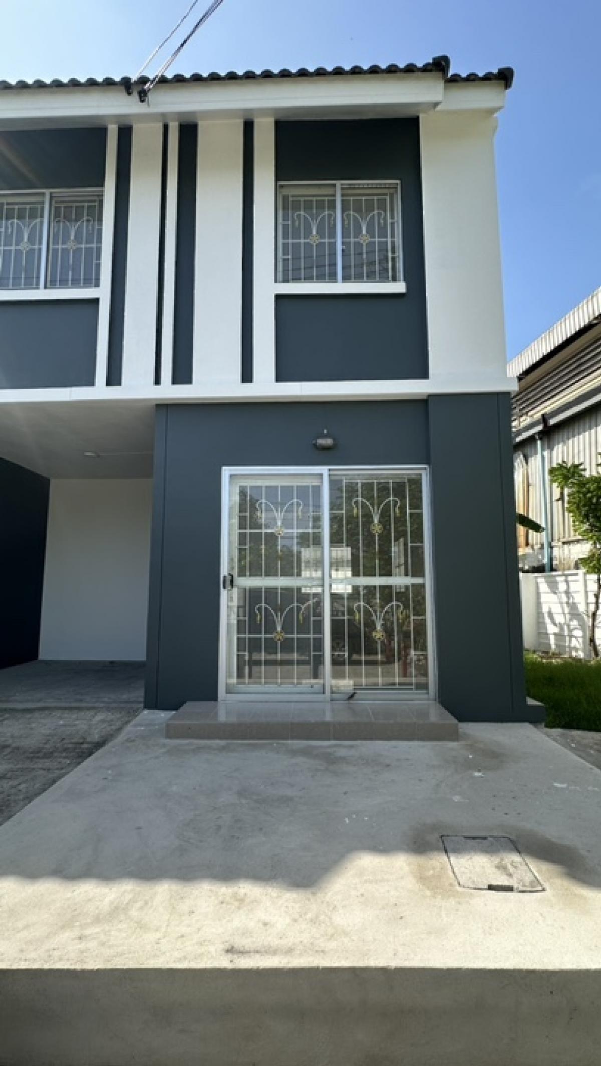 ขายบ้านทาวน์โฮม หมู่บ้านพฤกษา 73 หลังมุม (เจ้าของขายเอง)