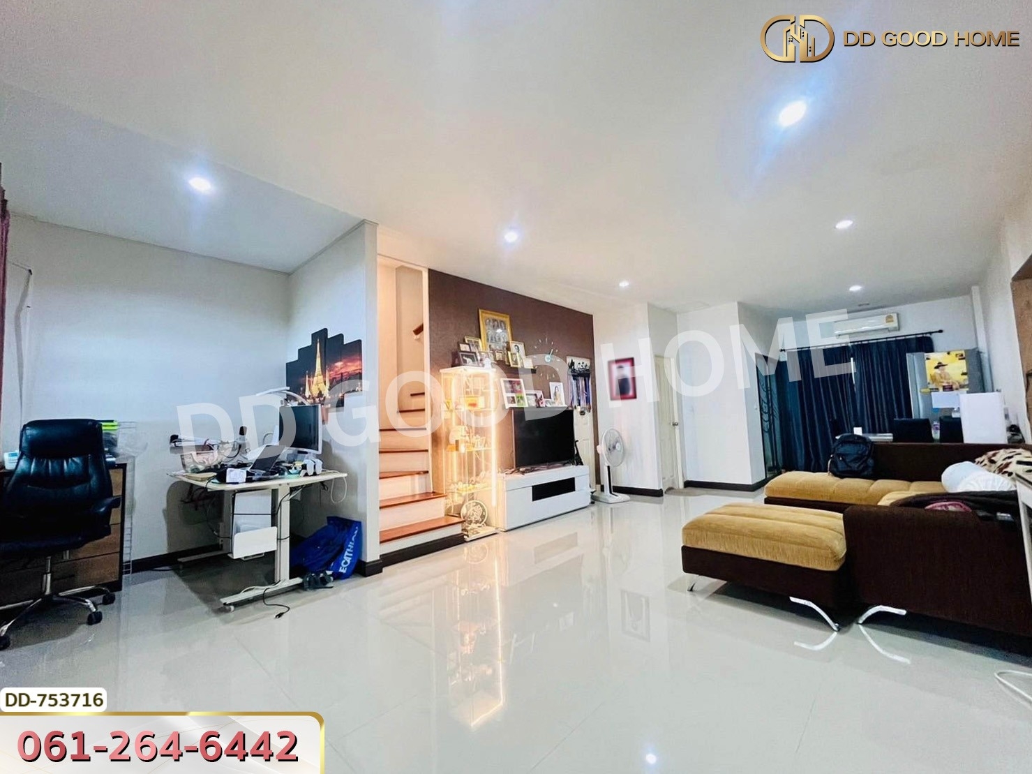 ทาวน์เฮ้าส์ ลิฟวิ่ง เรสซิเดนซ์ รังสิต-ราชพฤกษ์ ใกล้มหาวิทยาลัยรังสิต