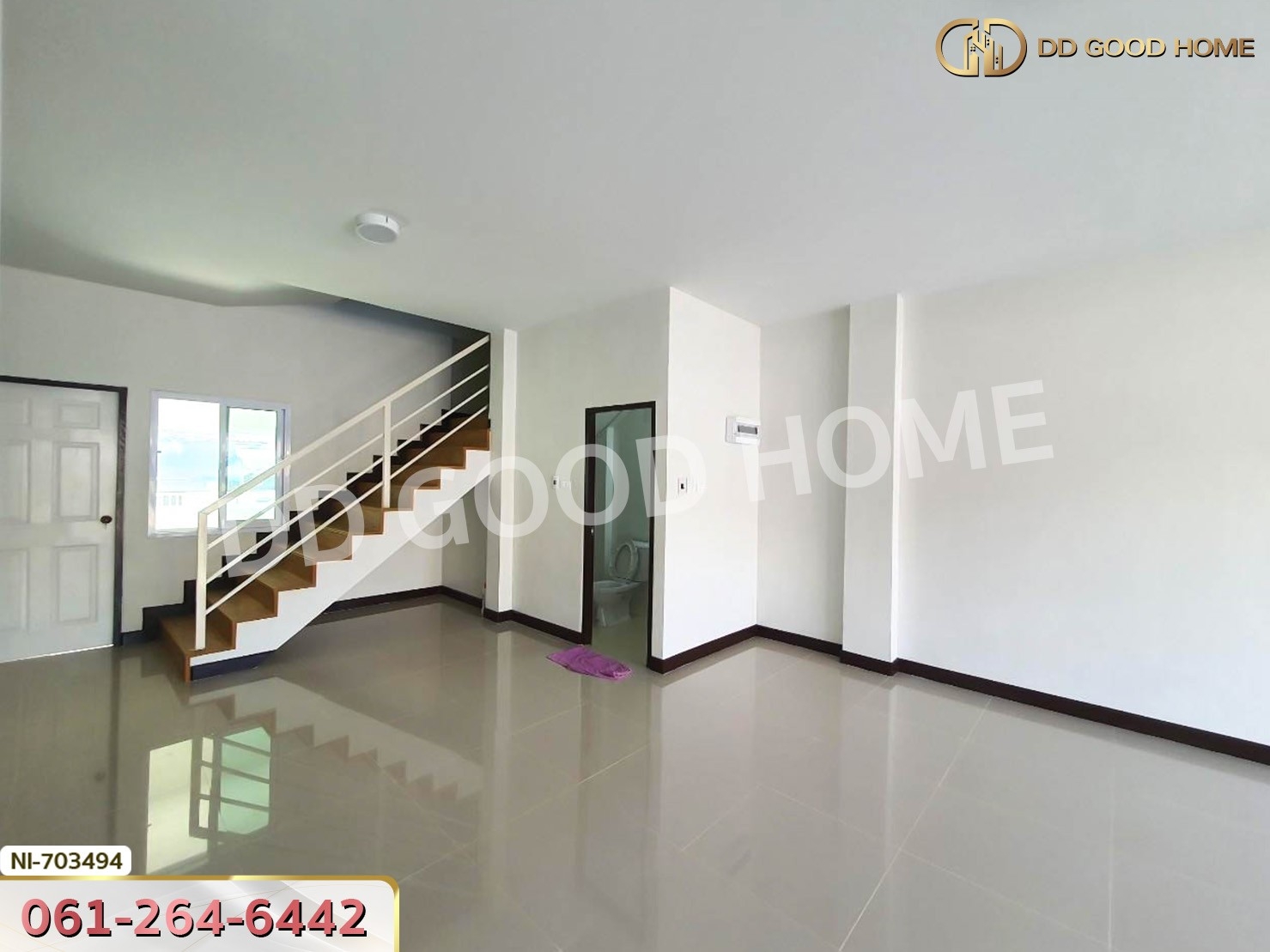 อาคารพาณิชย์ เมืองลำปาง ใกล้ศาลหลักเมืองลำปาง