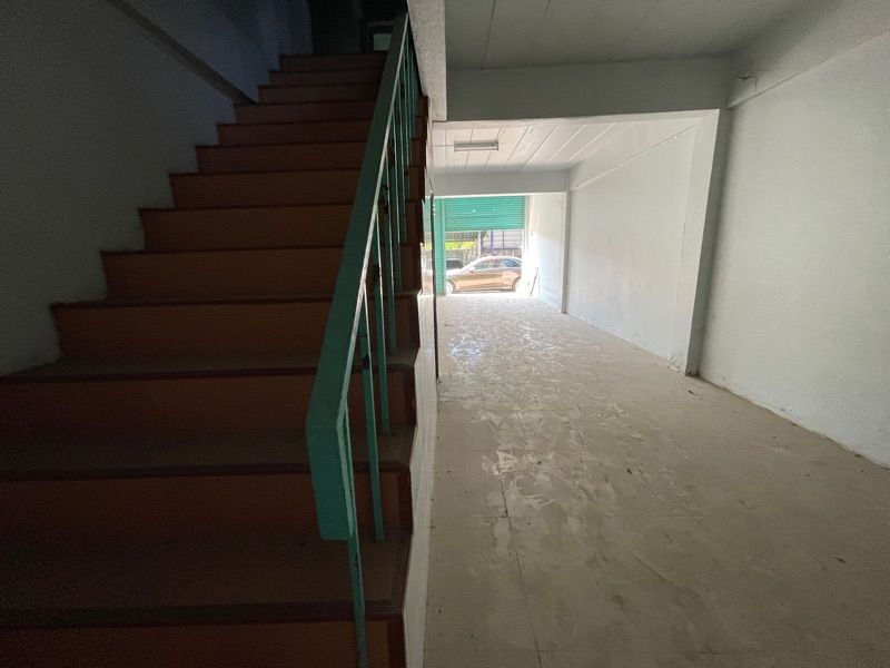 ขายทาวน์โฮม 2 คูหาติดกัน ทำเลดี หมู่บ้านราชพฤกษ์ ตำบลคานหาม อำเภอบางปะอิน จังหวัดพระนครศรีอยุธยา (เจ้าของขายเอง)