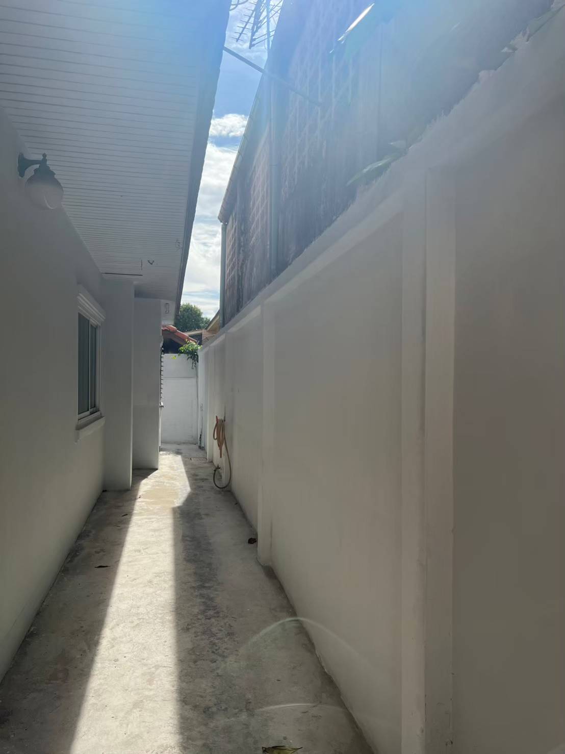 ขายบ้านเดี่ยว2ชั้น ติดถนนใหญ่ ทำเลทอง หมู่บ้าน เอกวิน นิมิตใหม่ ซอย 3  เขตมีนบุรี จังหวัดกรุงเทพมหานคร