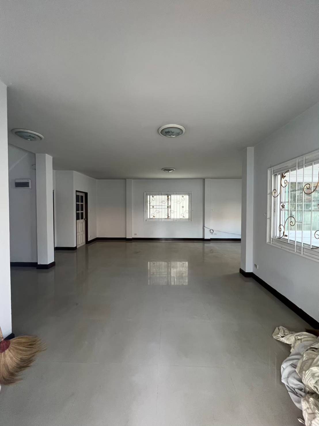 ขายบ้านเดี่ยว2ชั้น ติดถนนใหญ่ ทำเลทอง หมู่บ้าน เอกวิน นิมิตใหม่ ซอย 3  เขตมีนบุรี จังหวัดกรุงเทพมหานคร