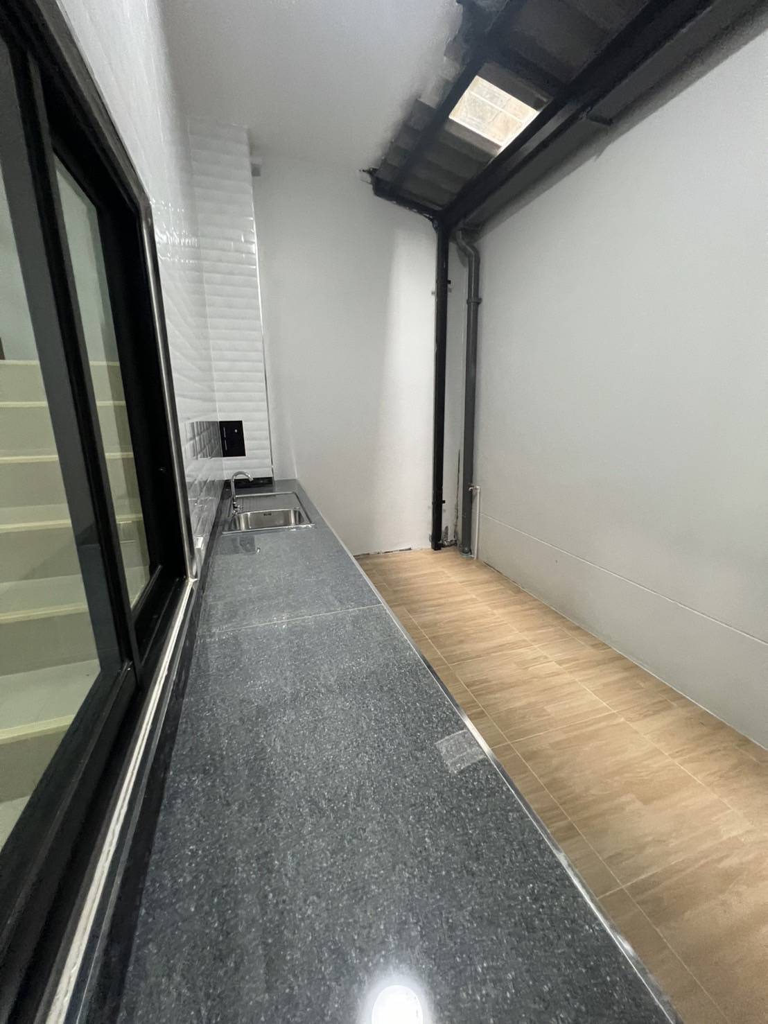 ขายอาคารพาณิชย์  ทำเลทอง  ตำบลหาดใหญ่ อำเภอหาดใหญ่ จังหวัดสงขลา