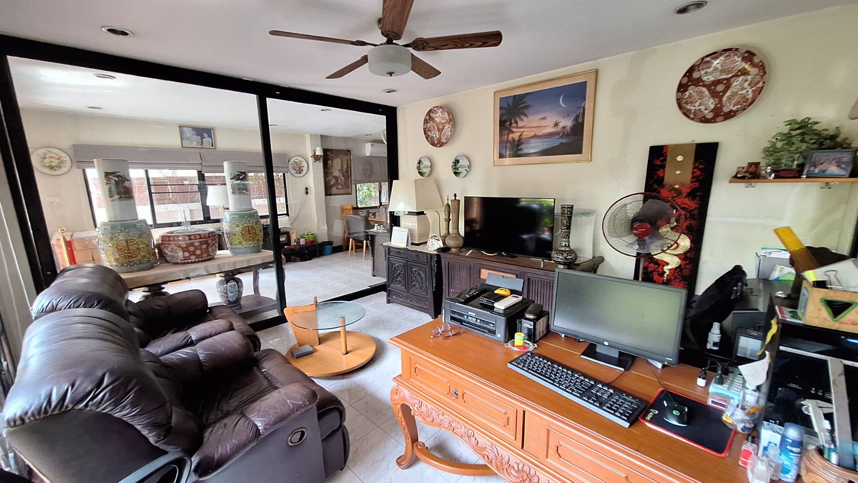 ขายบ้านเดี่ยว 3 ชั้นทำเลดี ใกล้สถานีรถไฟฟ้า BTS เขตจตุจักร กรุงเทพมหานคร 