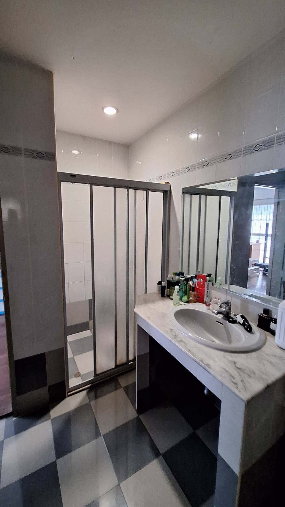 ขายบ้านเดี่ยว 3 ชั้นทำเลดี ใกล้สถานีรถไฟฟ้า BTS เขตจตุจักร กรุงเทพมหานคร 