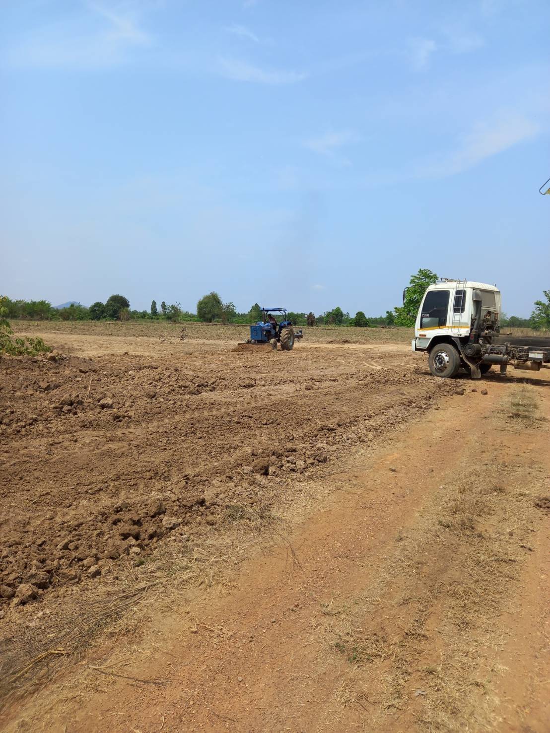 ขายที่ดินติดกัน 7 เเปลง เนื้อที่ 53ไร่3งาน48ตรว. ตำบลเขาฉกรรจ์  อำเภอเขาฉกรรจ์  จังหวัดสระแก้ว