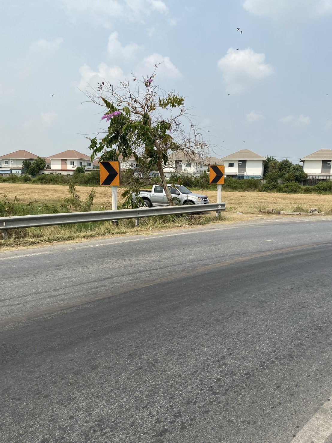 ขายที่ดินเปล่าติดถนน ทำเลทอง อำเภอลำลูกกา จังหวัดปทุมธานี