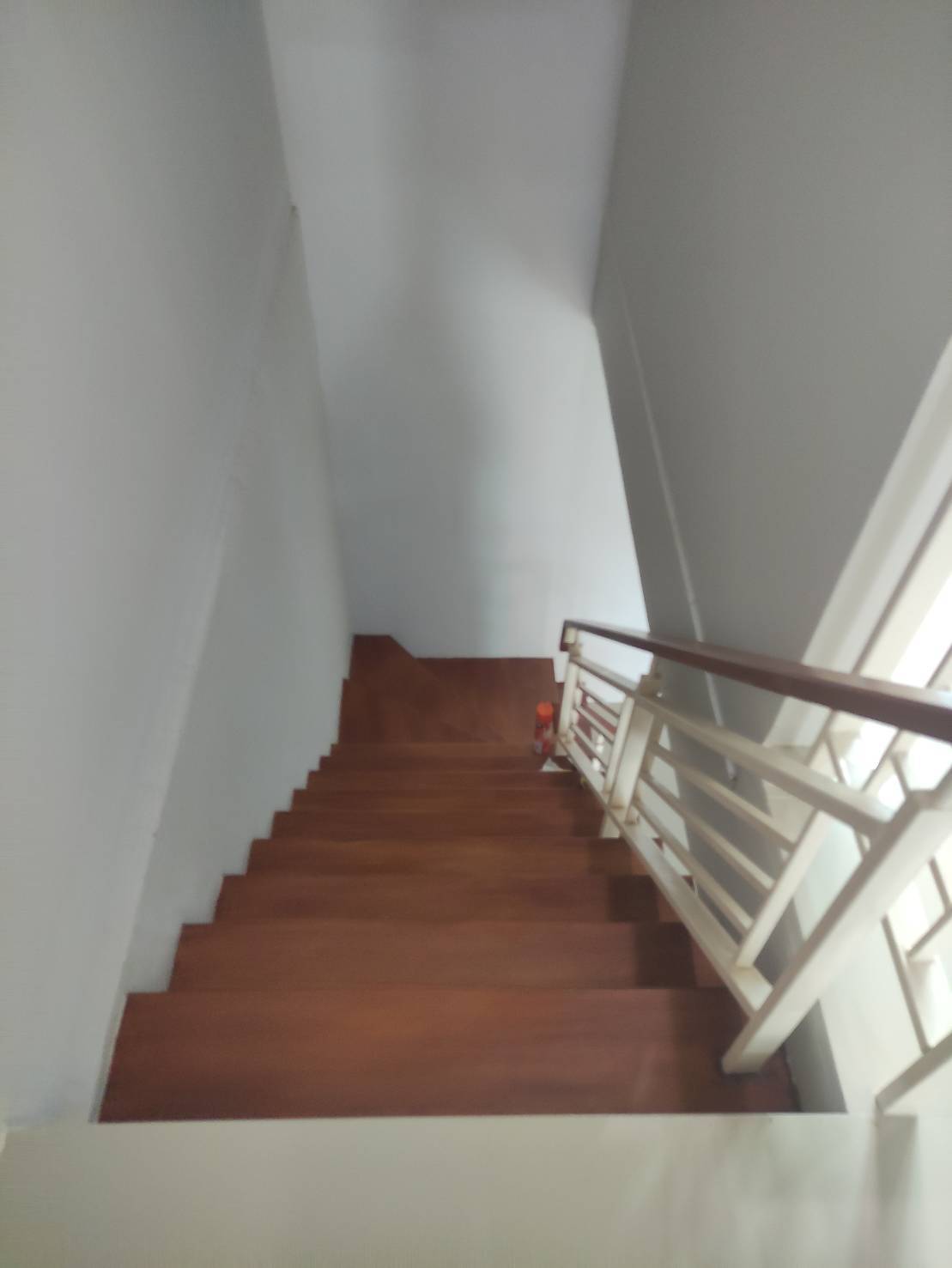 ขายทาวน์เฮาส์ 2 ชั้น ทำเลดี  อำเภอเมือง  จังหวัดฉะเชิงเทรา  ราคา 2350000