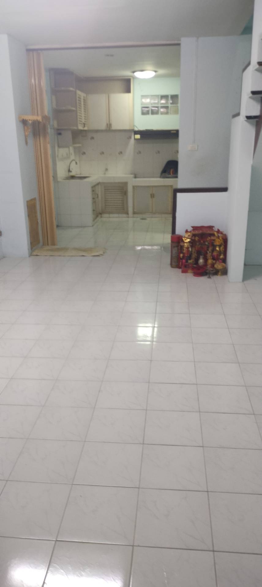 ขายทาวเฮาส์ 3 ชั้น ทำเลดี หมู่บ้านบุษราคัมริมน้ำ จังหวัดกรุงเทพมหานคร