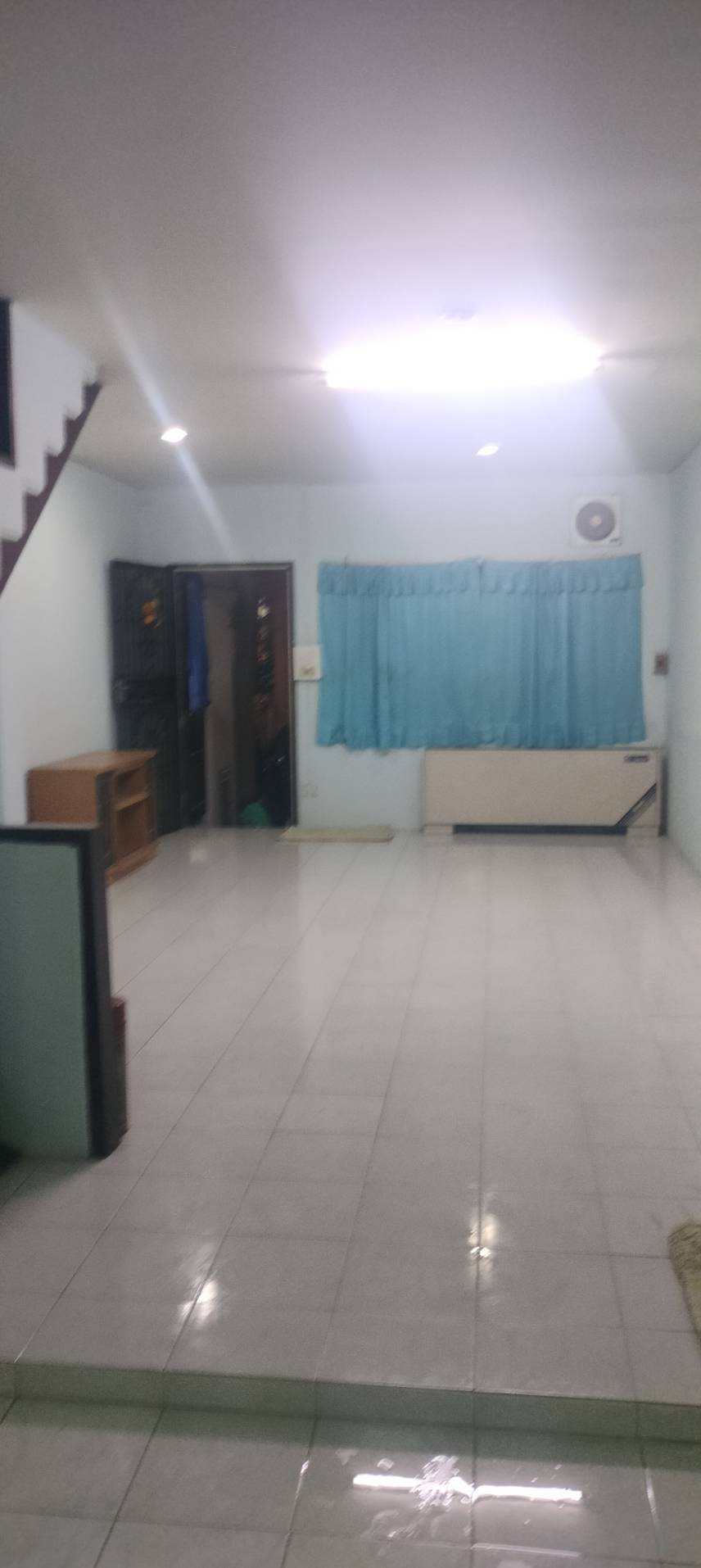 ขายทาวเฮาส์ 3 ชั้น ทำเลดี หมู่บ้านบุษราคัมริมน้ำ จังหวัดกรุงเทพมหานคร