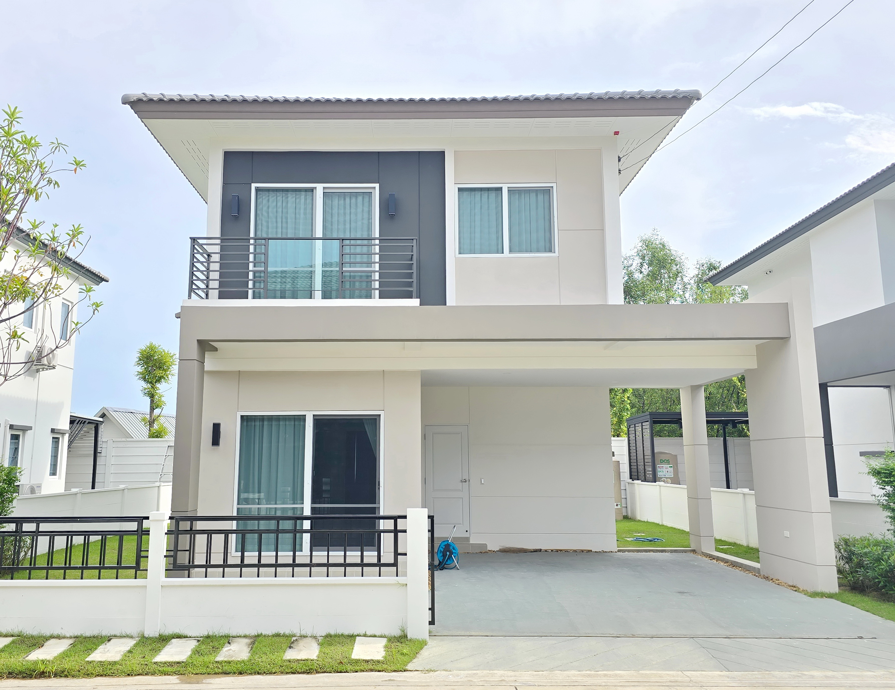 ด่วน ขาย เซนโทร ประชาอุทิศ 90 บ้าน 4 นอน 4 น้ำ สภาพใหม่