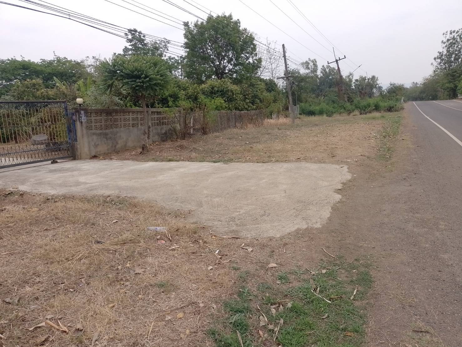 ขายที่ดินพร้อมสิ่งปลูกสร้าง ทำเลทอง ติดถนนใหญ่ อำเภอเมือง จังหวัดเพชรบูรณ์