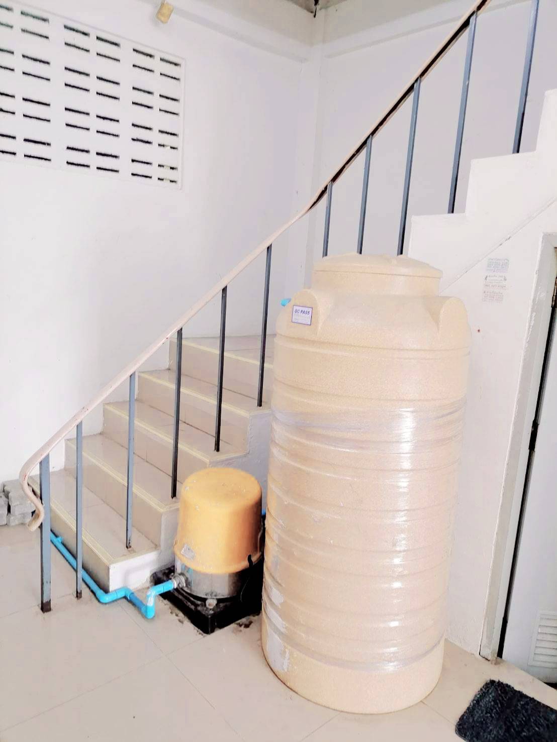 ให้เช่าอาคารพาณิชย์ 3 ชั้น ทำเลทอง ติดถนน4เลน  เขตจอมทอง จังหวัดกรุงเทพมหานคร