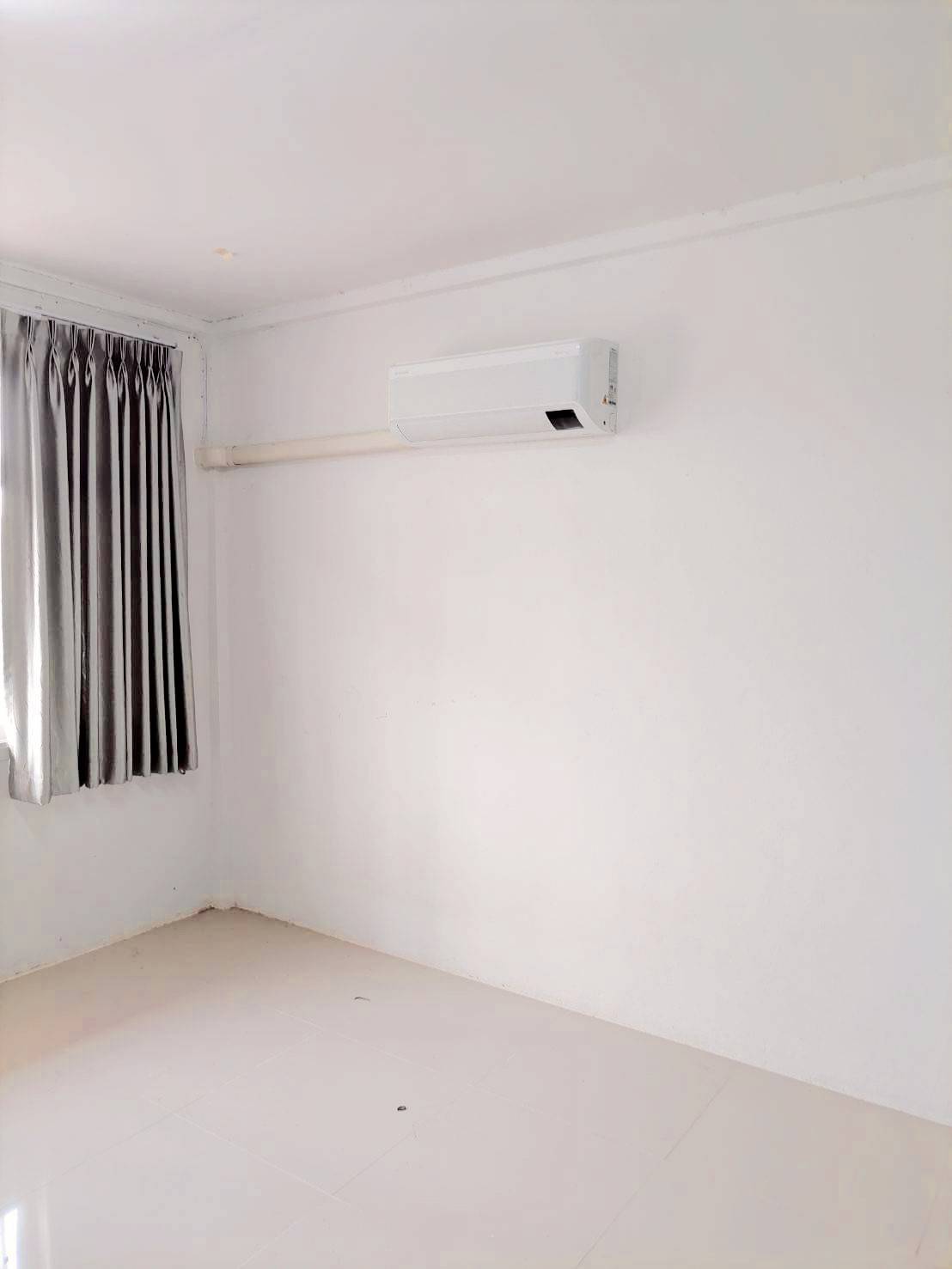 ให้เช่าอาคารพาณิชย์ 3 ชั้น ทำเลทอง ติดถนน4เลน  เขตจอมทอง จังหวัดกรุงเทพมหานคร