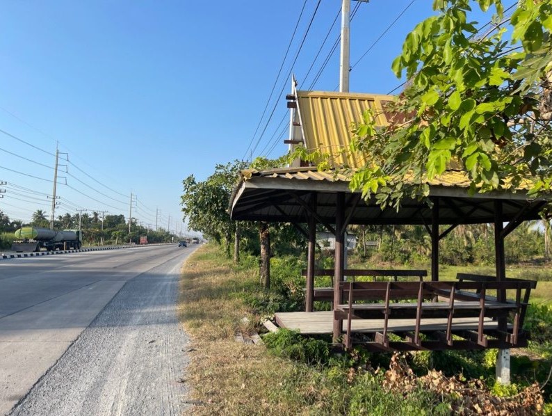 ขายที่ดินเปล่าทำเลทอง ต.สระพังลาน อ.อู่ทอง  จ.สุพรรณบุรี  (ราคา  9,600,000- 12,000,000 บาท)