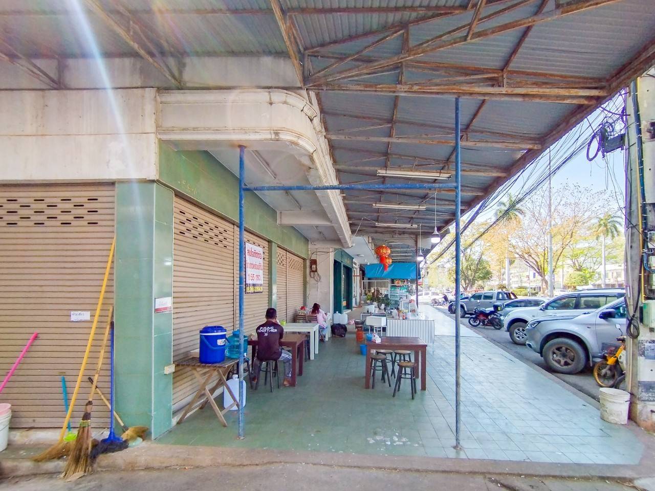 ขายอาคารพาณิชย์3ชั้นครึ่ง ทำเลทอง อยู่ใจกลางเมืองปากช่อง เขาใหญ่ จังหวัดนครราชสีมา