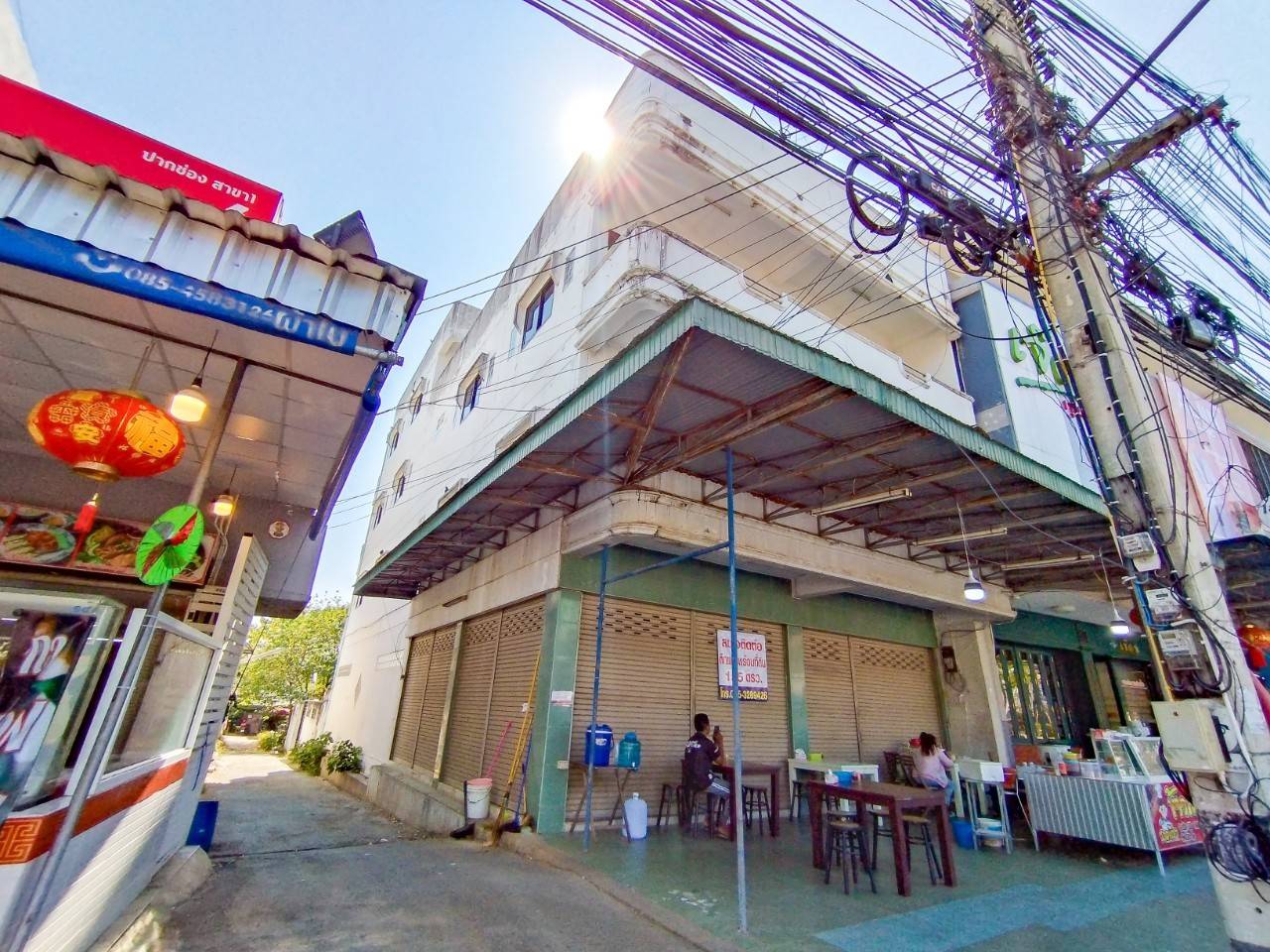 ขายอาคารพาณิชย์3ชั้นครึ่ง ทำเลทอง อยู่ใจกลางเมืองปากช่อง เขาใหญ่ จังหวัดนครราชสีมา