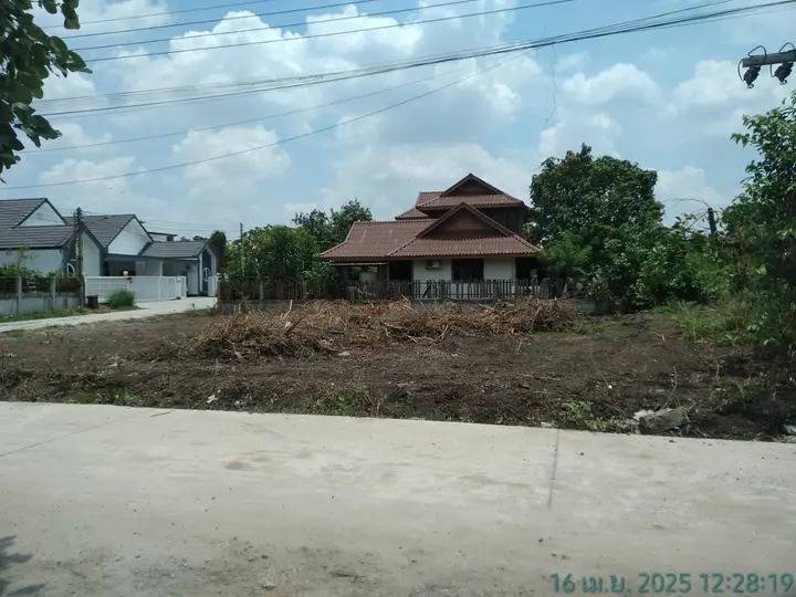 ขายที่ดินเปล่า ทำเลดี ทางเข้าออกสะดวกสบาย ใกล้สถานศึกษา จังหวัดบุรีรัมย์