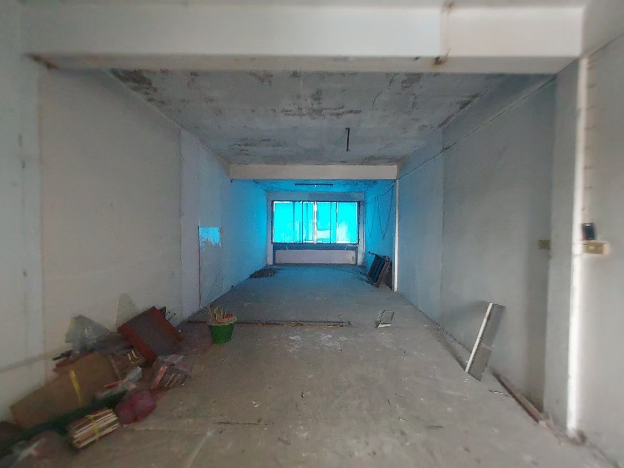 ขายตึกแถว 4 ชั้น (แนวรถไฟฟ้า) ติดถนนรัตนาธิเบศร์ บางบัวทอง จังหวัดนนทบุรี