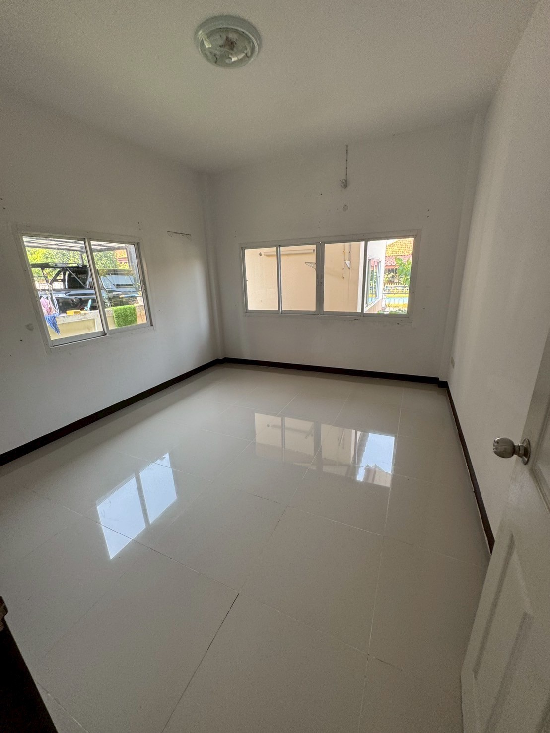 ขายบ้านเดี่ยว ชั้นเดียว หมู่บ้านรามนุช 14 บ้านฉาง ติดถนนสุขุมวิท จังหวัดระยอง