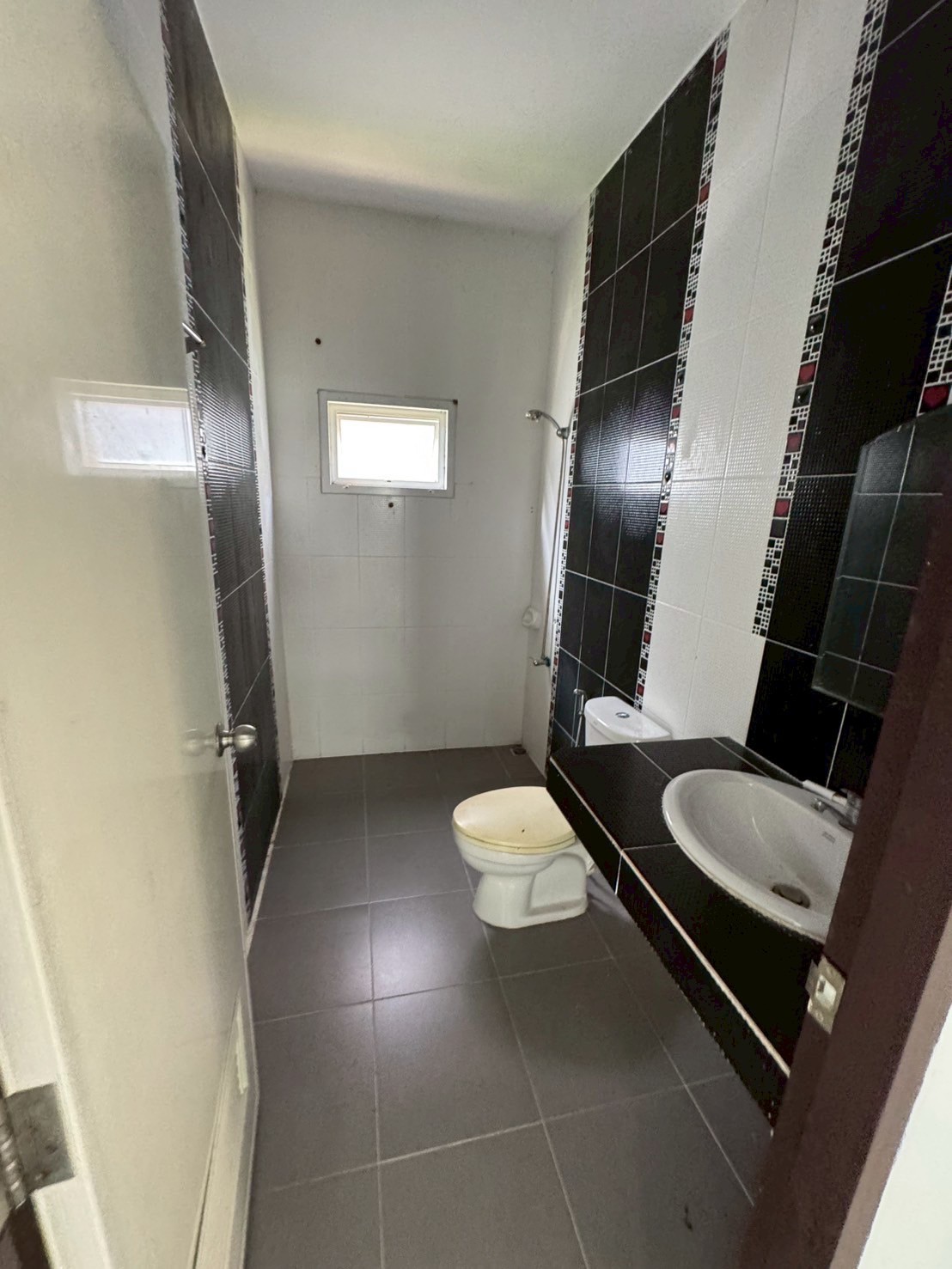 ขายบ้านเดี่ยว ชั้นเดียว หมู่บ้านรามนุช 14 บ้านฉาง ติดถนนสุขุมวิท จังหวัดระยอง