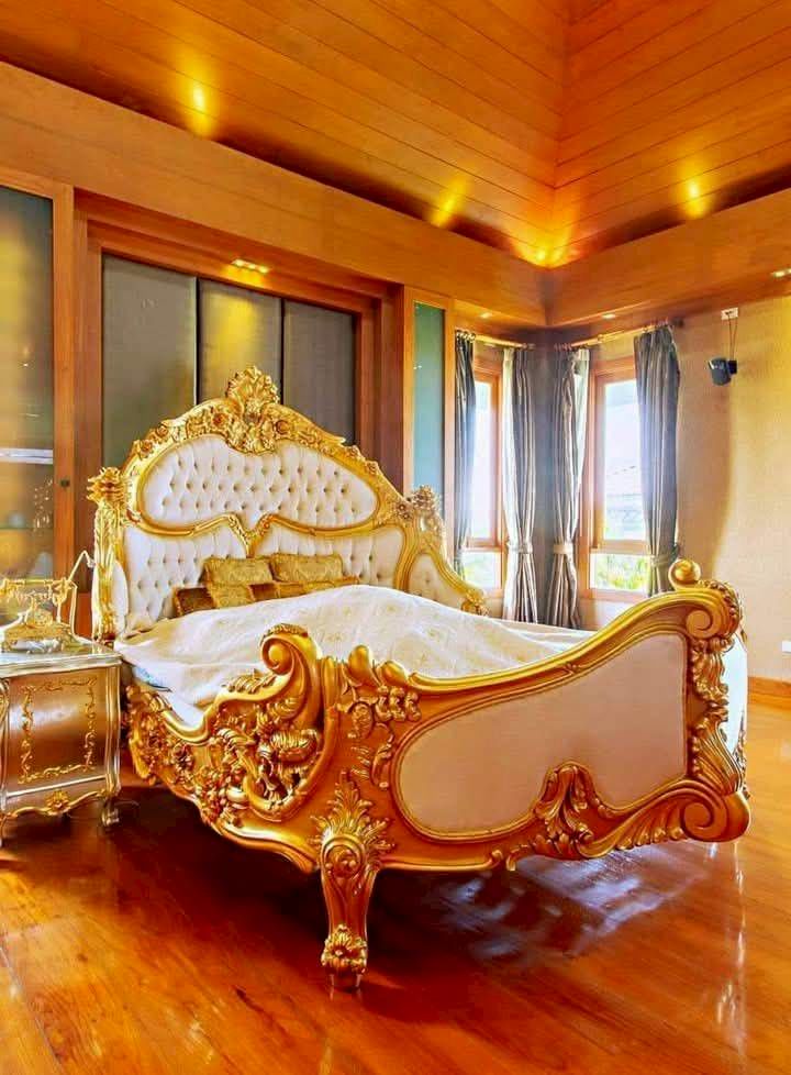 ขายบ้านหรู สไตล์บาหลี เกษตรนวมินทร์ แบ่งเป็นบ้าน 4 หลัง ในพื้นที่เดียวกันมีสระว่ายน้ำ ราคาดีทำเลดีติดต่อผึ้งรติ โทร 061-9419-639 