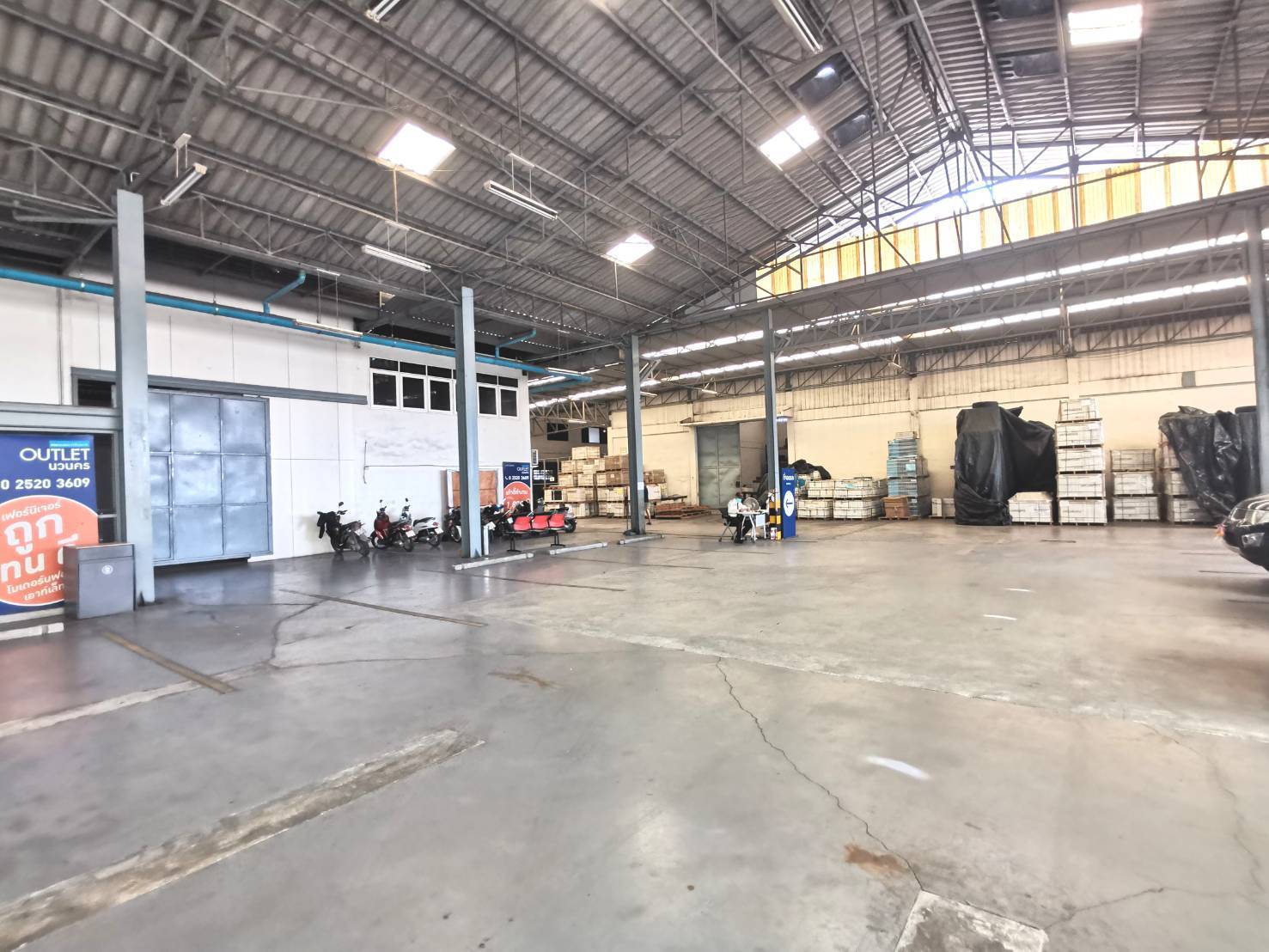 ขายที่ดินพร้อมสิ่งปลูกสร้าง ทำเลดี ติดถนนพหลโยธินกม.43 จังหวัดปทุมธานี