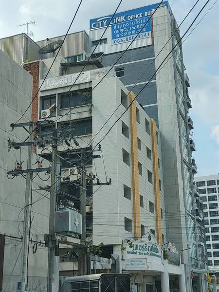 ขายอาคารสำนักงาน 8 ชั้น ถนนเพชรบุรี เขตพญาไท กรุงเทพมหานคร