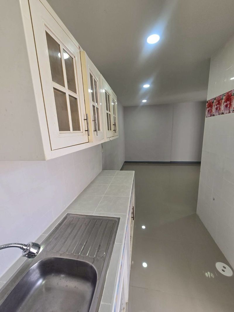 ให้เช่าทาวน์โฮม2ชั้นหลังริม  25,000/เดือน อำเภอศรีราชา จังหวัดชลบุรี