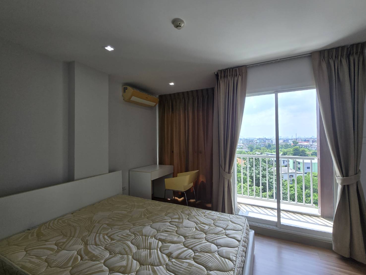 ขาย วี คอนโด เอกมัย รามอินทรา (We condo Ekkamai Ramintra) ใกล้สถานีรถไฟฟ้า วัชรพล สายสีชมพู