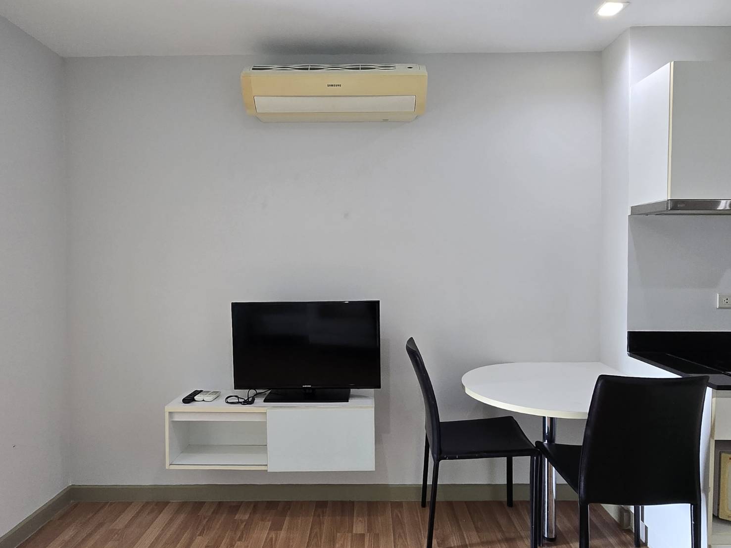 ขาย วี คอนโด เอกมัย รามอินทรา (We condo Ekkamai Ramintra) ใกล้สถานีรถไฟฟ้า วัชรพล สายสีชมพู