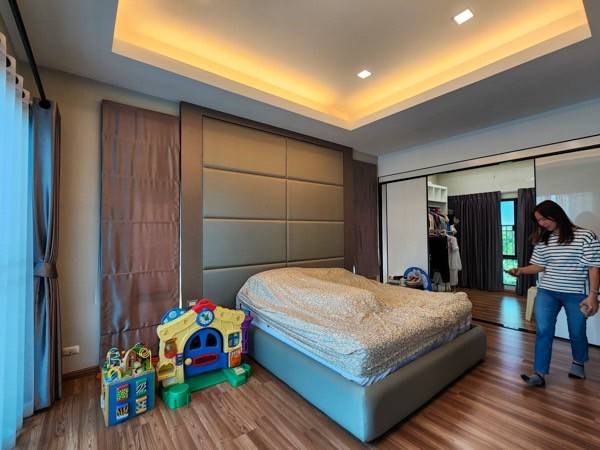 ขายทาวน์เฮ้าส์ หลังมุม ทำเลทอง หมู่บ้านเฌอคูณ เขตตลิ่งชัน จังหวัดกรุงเทพมหานคร                                