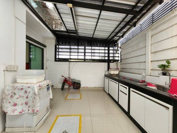 ขายทาวน์เฮ้าส์ หลังมุม ทำเลทอง หมู่บ้านเฌอคูณ เขตตลิ่งชัน จังหวัดกรุงเทพมหานคร                                